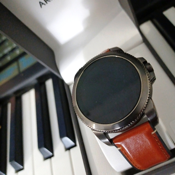 Fossil 5th Generation Smart Watch Like New!